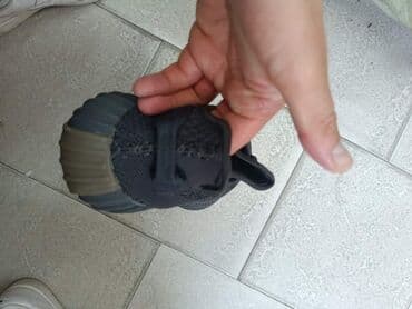 a klasa patika: Patike, veličina - 45 — 11