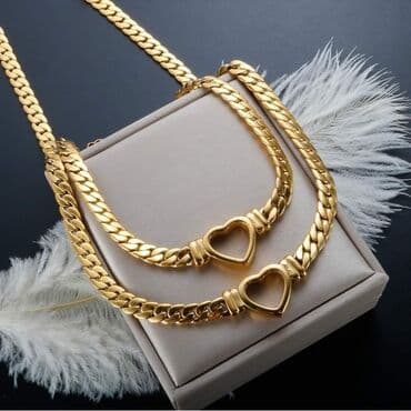 srebrni komplet nakita: Komplet ogrlica i narukvica
Cena:2000din — 2