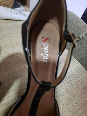 hermes kaisevi: Sandals, 36 — 2