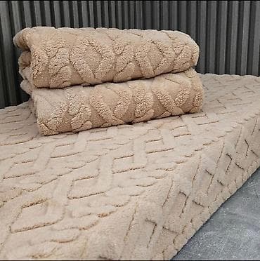 venac od pruca: Flekeri – komplet od tri dela U kompletu 70x70 150x70 200x70cm 3500 — 2
