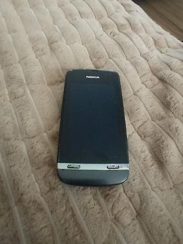 midnight boja: Nokia touchscreen telefon sa fizičkim tasterima za poziv i prekid — 2