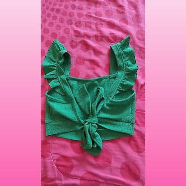 polo majice springfield: Shein Zeleni ženski crop top na bretele sa volančićima S/M NOVO - — 3