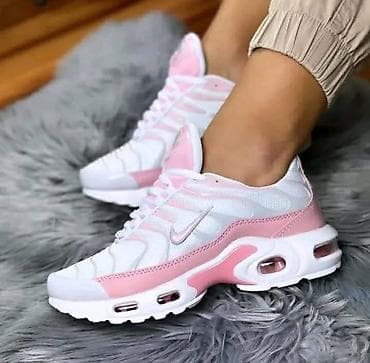 tn berlin srbija: Nike TN
Cena: 3.300
Brojevi: 36-46 — 5
