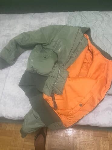 vuneni prsluci sa zlatibora: Zelena bomber jakna sa narandžastom postavom (reverzibilni stil) — 1