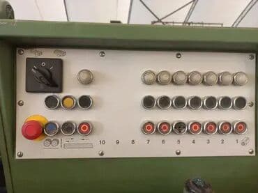 valjak za gletovanje: APOKALIPSA DOO Četvorostrana mašina Weinig 4811-22 Snaga : 37 KW Broj — 7