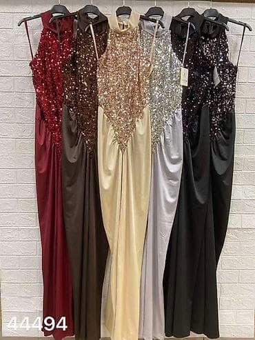 comma haljine 2023: STIGLEE PONOVO🥰 NAJTRAŽENIJE HALJINE ZA NAJLUDJU NOĆ💃 Cena : 3400 — 2