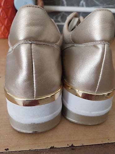 Venčanice i aksesoari: Ženske patike – zlatne/šampanj ton - Elegantne platforme sa — 6