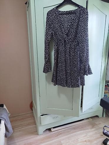 Haljine: Lot haljina – 4 komada 1) Karirano sivo haljina - Kroj: ravna silueta — 3