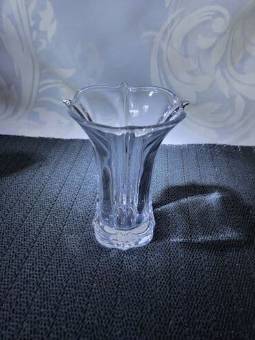 Ogledala: Vaza, Novo — 5