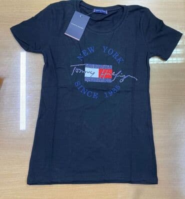 versace majice zenske: Zenske majice
S.m.l
1800 — 6