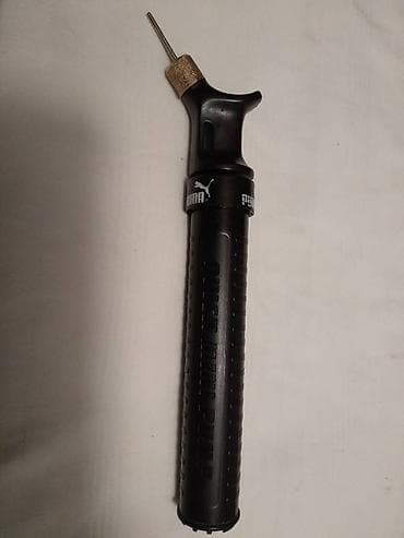 Mini pumpa PUMA za lopte 20 cm, jednosmerna sa metalnom iglom na lalafo.rs Mini pumpa PUMA za lopte 20 cm, jednosmerna sa metalnom iglom