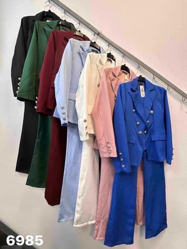 Kostimi: One size — 4