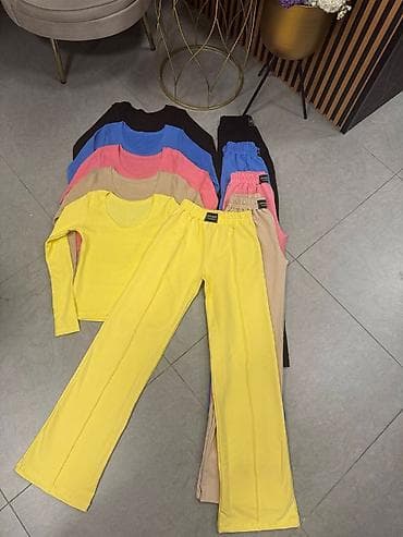 Kućna odeća: 𝑲𝒍𝒆𝒐𝒑𝒂𝒕𝒓𝒂 𝑺𝒕𝒚𝒍𝒆 ✨

⚜️ Univerzalna velicina
⚜️ Cena 2500 dinara — 4