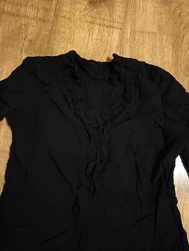 pull and bear komplet: Crna ženska bluza sa dugim rukavima - Materijal: lagan, lepršav — 1