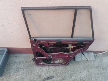 delovi auspuha: Vrata zadnja desna Lada 2104 Karavan(bordo). Skinuta sa rastavljenog — 10