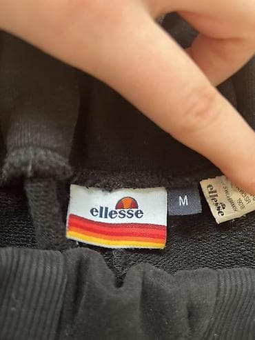 Skafanderi: Ellesse komplet – dukserica i donji deo trenerke - Brend: Ellesse - — 3