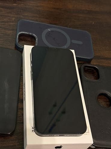 apple oglasi: IPhone 13 128gb Sim free Odlicno stanje, sitni tragovi koriscenja na — 7