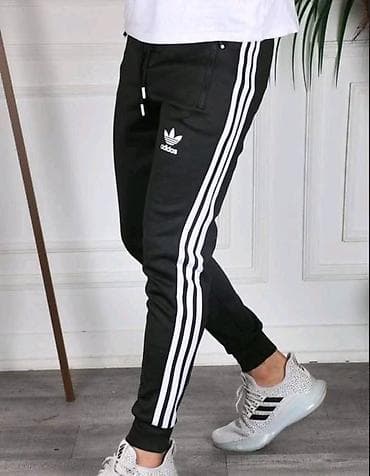 Trenerke: Trenerka Adidas, bоја - Crna — 1
