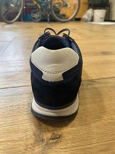 patike na prodaju: Prodajem bugatti patike cipele Stanje 10/10 Broj 42 Nosene na svadbi i — 4