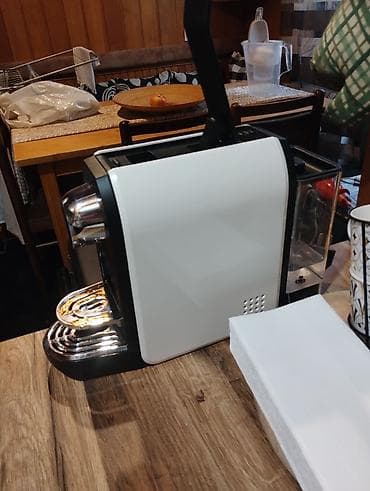 kuhinjski: Martello aparat za espresso na kapsule - Kompaktan aparat modernog — 4