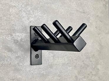 Shelves: Zidni nosač/vešalica od metala – crna mat završnica - Kompaktan zidni — 1