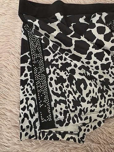 suknja i sako: Suknjica crno bela. -Dizajn: crno-beli animal print sa efektom — 3