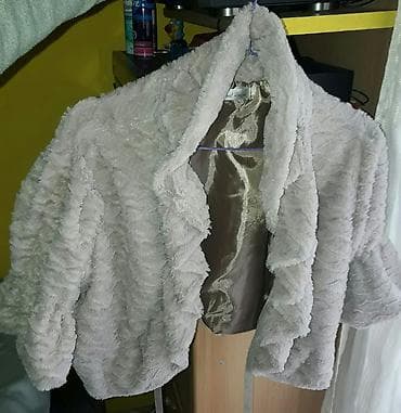 Imitacija crop top bundice. Bež boja na lalafo.rs Imitacija crop top bundice. Bež boja