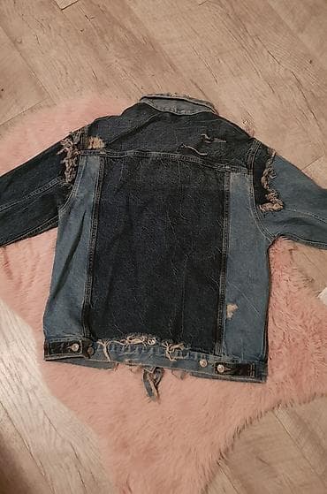 jakna 3xl: Teksas jakna sa patchwork dizajnom i “distressed” efektom. - — 3