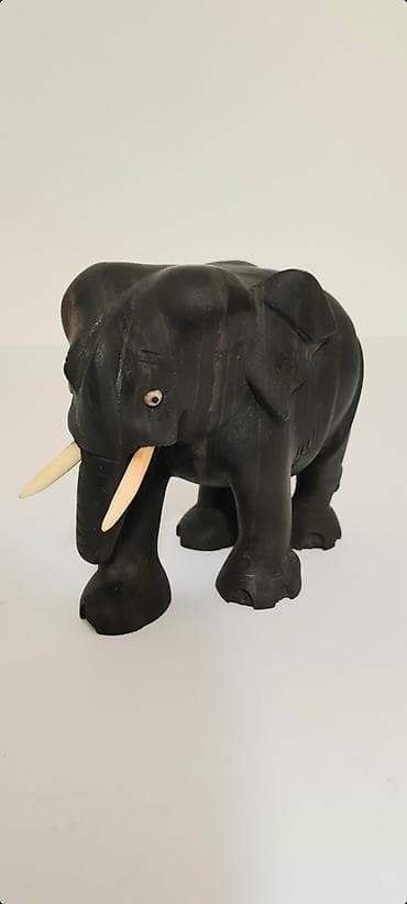 Tools & Equipment: ▪︎ Na prodaju kolekcionarska, originalna, drvena statua slona. - Veoma — 3