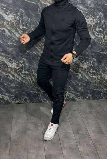 pull and bear komplet: Muška trenerka u teget boji, dizajnirana za udobnost i slobodu — 4