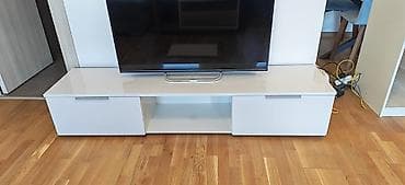 Na prodaju TV komoda sa dve fioke i prostorom u sredini sa policom u — 1