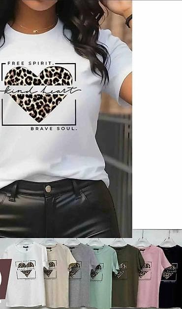Majica sa printom „Free Spirit – Kind Heart – Brave Soul”. - Veliki
