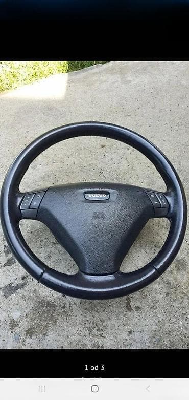 multimedija sa navigacijom cena: KOZNI VOLAN VOLVO S60 | Kozni Volan volvo s60 Cena 50e Sa airbagom — 1