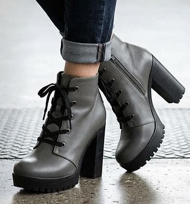 Ženske kožne čizme na štiklu - Model: gležnjače sa vezivanjem napred