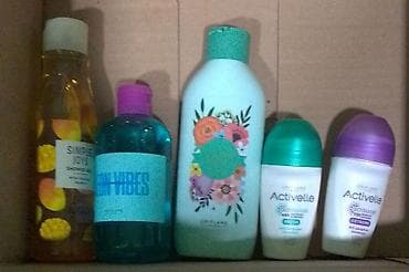 Set kozmetike za negu tela – miks proizvoda - Gel za tuširanje s