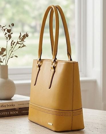 falco zenske torbe: Elegantna ženska torba – žuta - Materijal: glatka eko-koža - Boja — 1