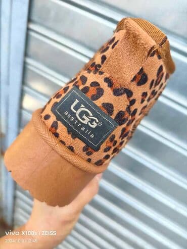 camper obuca beograd: Ugg mini čizme, 41 — 4