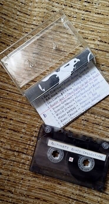 audi coupe 2.2 s2: 4 originalne kasete Elton John (Very Best + Reg Strikes Back) — 8