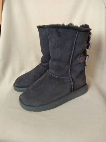 Venčanice i aksesoari: Čizme, UGG, 38 — 3