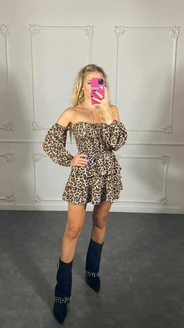 iznajmljivanje haljina laura – слике: Top (bez rukava) — 2