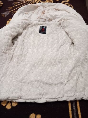 Jakne, Kaputi, Prsluci: Debela zimska jakna topla,na njoj piše 3xl al mislim da vise odgovara — 2