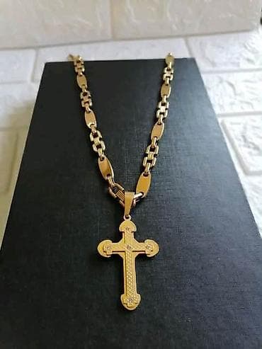 swarovski beograd: Lanac sa krstom Hirurški čelik
Cena:2900din
💋 — 6