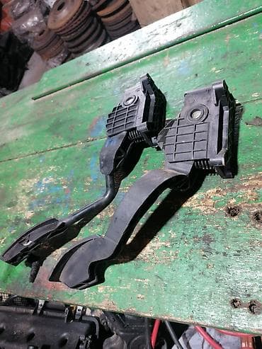 "audi a4 b5" "komplet prednji trap" cena: Papučice – Fiat Grande Punto - Komplet sklop papučica: kočnica i — 2