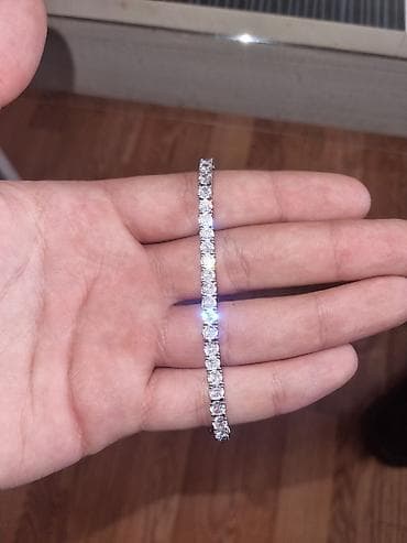 pandora narukvice: Prodajem prelepu tenis narukvicu dužine 17.78 cm, sa kamenjem debljine — 4