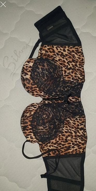 bonatti donji veš: Ženski longline grudnjak sa leopard printom i crnom čipkom - Model — 3