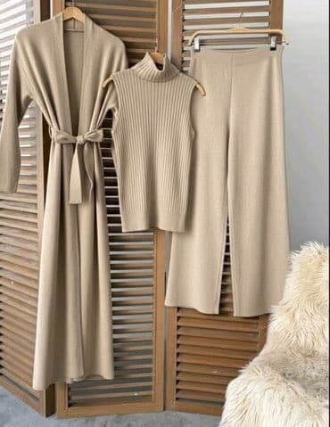 Kombinezoni: Set 3u1 = 4600 dinara za sve tri stvari Boje: bež i tamno braon — 2