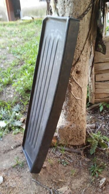 Knjige, audio i video formati: Plastična sanka/korito za zimske sportove ili vuču tereta - — 1