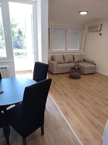 polovni kontejneri za stanovanje cena: Prvi najam. Medaković 3. Stan kompletno renoviran. U kuhinji su svi — 10