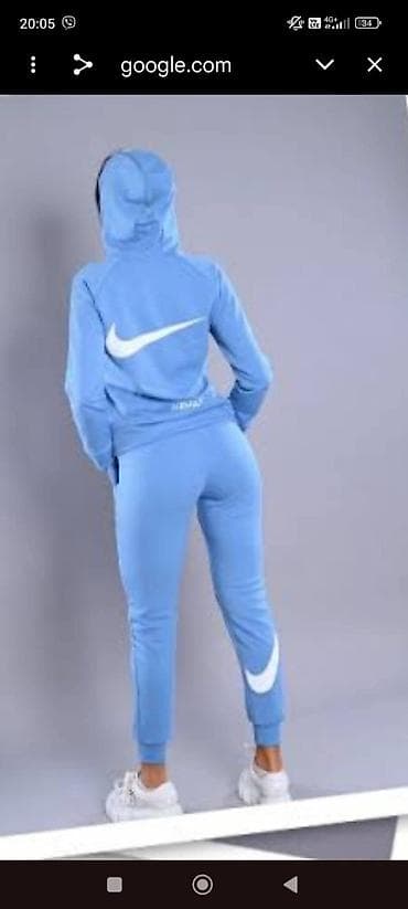 Ženske trenerke – komplet dukserica sa kapuljačom i donji deo -