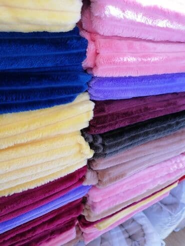 Figure: 150x200, novo 2300 din
200x200,novo 2700 — 3